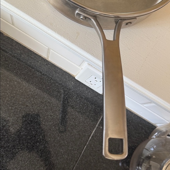 Calphalon Stainless Steel Frying Pan with Glass Lid 10.5” diameter - Picture 3 of 10